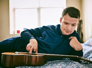 Meet Steven, an adult who takes EPIDIOLEX® (cannabidiol) for Lennox-Gastaut syndrome