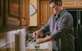 EPIDIOLEX® (cannabidiol) syringe and plunger cleaning up